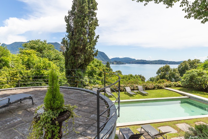 chiem nguong nhung biet thu ven ho sieu dat do hinh 11