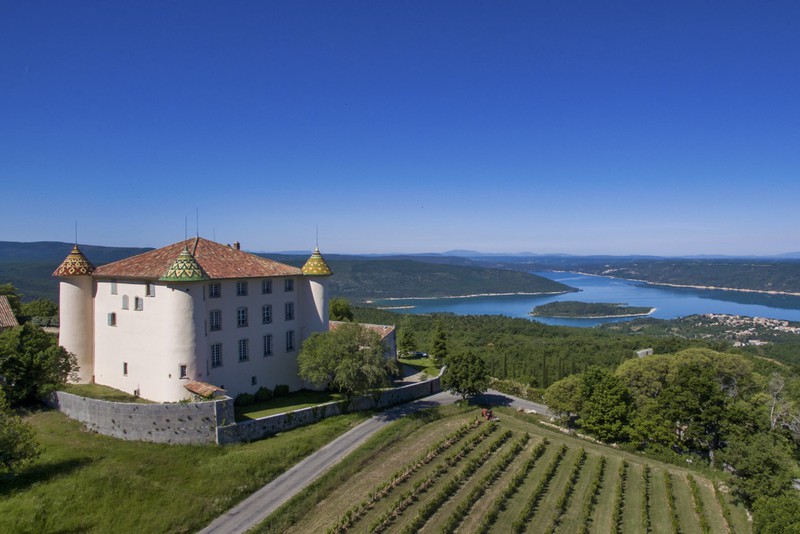 chiem nguong nhung biet thu ven ho sieu dat do hinh 2