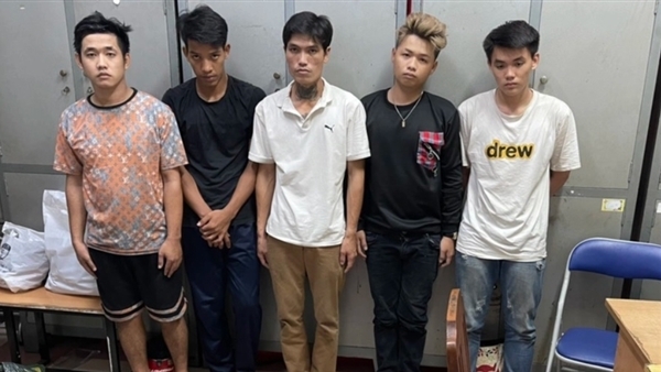 Arrested 5 subjects in the case of going to an ex-lover’s house to ask for money and then cut it