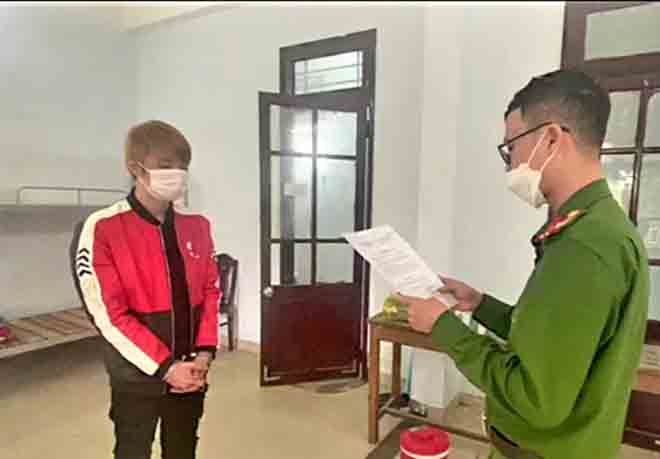 Giả danh điều tra viên, gọi điện