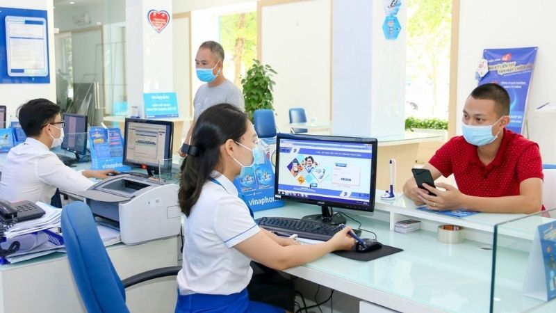 Nghe một cuộc điện thoại-“bay hơi” cả trăm triệu đồng -0