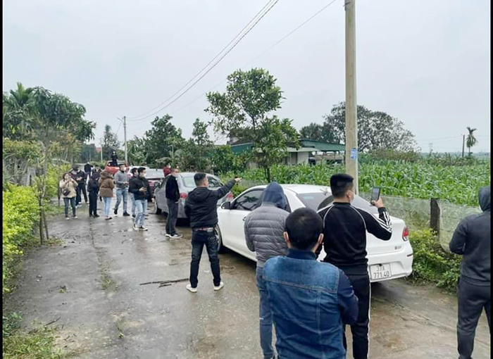 Khi đất làng nổi “sóng” -0