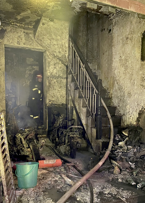Hà Nội: Cứu thoát 4 người trong vụ cháy nhà dân -0