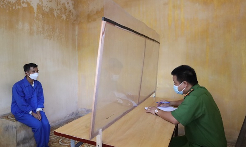 Gã thợ hàn điều hành đường dây chế tạo, tàng trữ, vận chuyển, mua bán trái phép vũ khí quân dụng -0