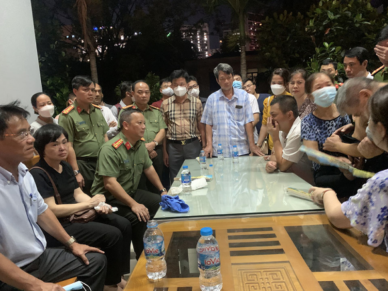 Quặn lòng trước nỗi đau của gia đình 3 chiến sĩ Công an anh dũng hy sinh trong biển lửa -0