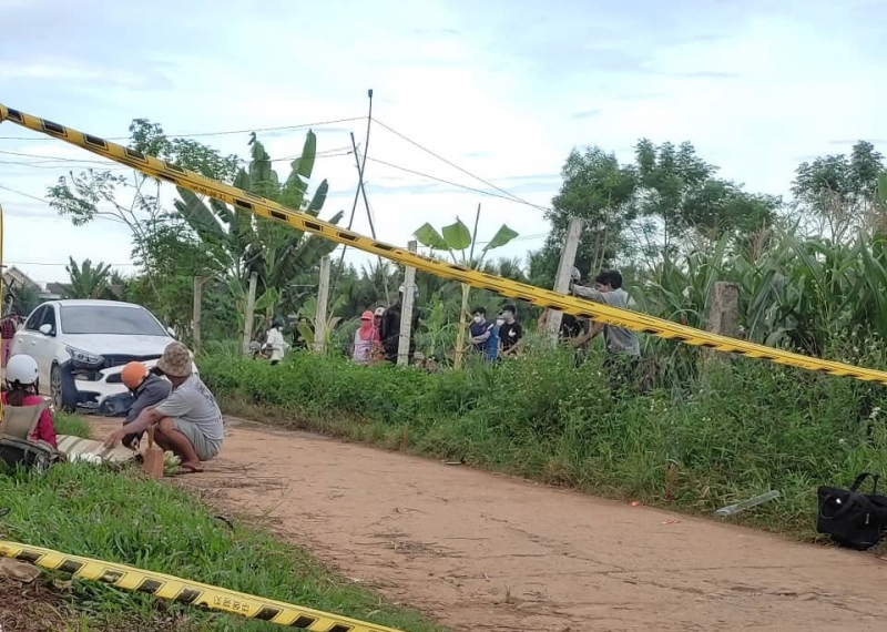 Công an Bình Định đang điều tra vụ ô tô tông xe máy khiến 3 người thương vong -0