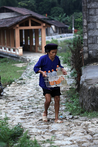 kiến trúc nhà sàn đá, thác Bản Giốc, Cao Bằng, xây dựng, đá tự nhiên, nhà sàn, dân tộc