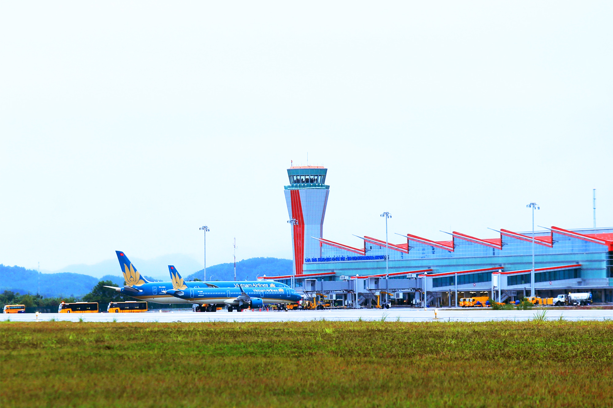 Nghe VietNamNet: Cảng hàng không quốc tế Vân Đồn mở đường bay thứ 5