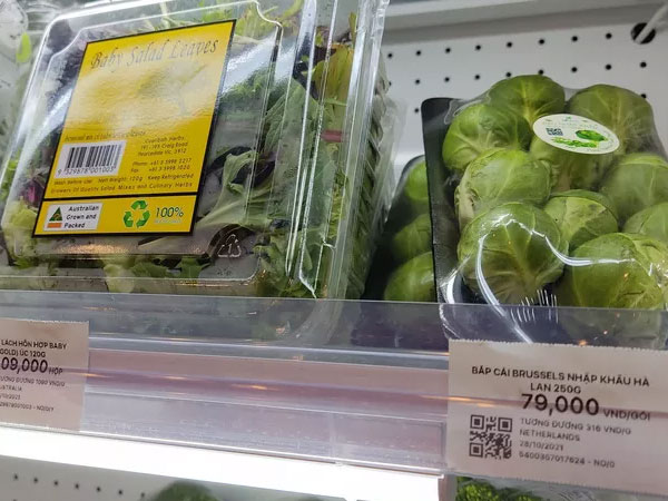 'Sốc' với rau nhập khẩu giá gần 1 triệu đồng/kg