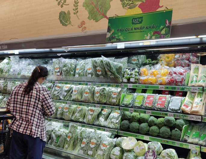 'Sốc' với rau nhập khẩu giá gần 1 triệu đồng/kg