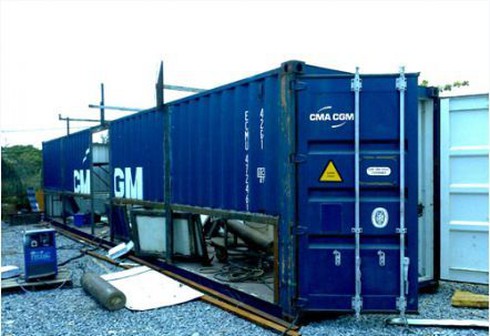 Trộm cắp hàng container hoành hành - ảnh 1