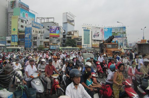 Chống ùn, ngưng thi công công trình giao thông trước Tết - ảnh 1