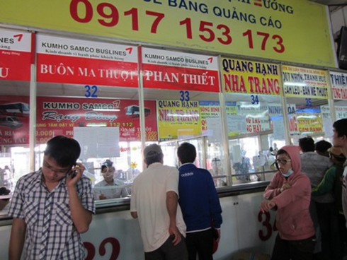 Xe Phương Trang gây náo loạn tại bến xe - ảnh 3