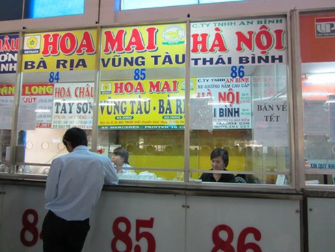 Xe Phương Trang gây náo loạn tại bến xe - ảnh 4