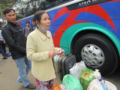 Tết này con không về... mẹ phải lên thăm - ảnh 1