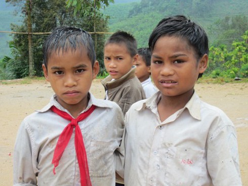 Ám ảnh những nụ cười trẻ thơ nơi vùng cao Tây Nguyên - ảnh 13