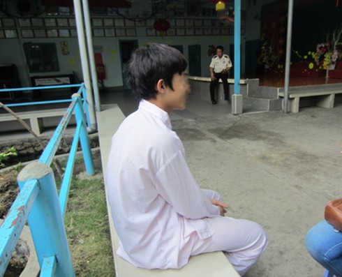 Chuyện của gã trai “ngáo đá”: