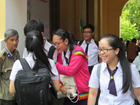 Môn tiếng Anh: Nhiều thí sinh tự chấm điểm 9, 10 - ảnh 1