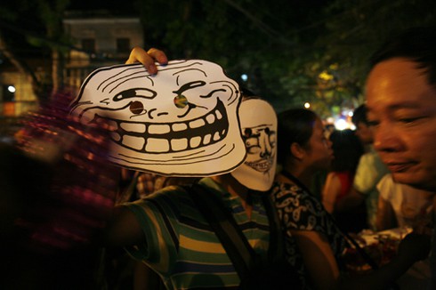 Rực rỡ sắc màu Trung thu trên phố Hà Nội - ảnh 11