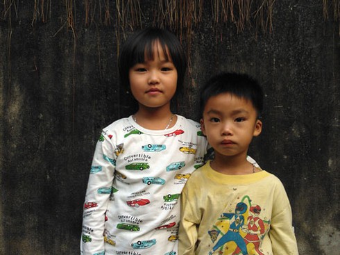 Về làng Áng, nơi kẻ đầu bạc liên tiếp tiễn kẻ đầu xanh - ảnh 4