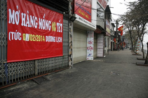 Ngày cuối cùng năm Quý Tỵ tại thủ đô Hà Nội - ảnh 10