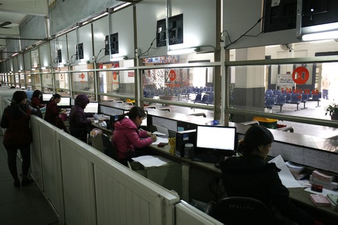 Ngày cuối cùng năm Quý Tỵ tại thủ đô Hà Nội - ảnh 4