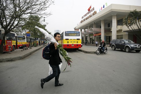 Ngày cuối cùng năm Quý Tỵ tại thủ đô Hà Nội - ảnh 5