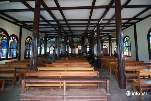 Nhà thờ gỗ Kon Tum - Bạn nên ghi ngay vào danh bạ du lịch Tây Nguyên! - ảnh 4