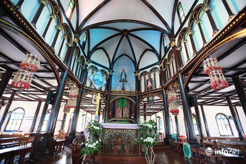 Nhà thờ gỗ Kon Tum - Bạn nên ghi ngay vào danh bạ du lịch Tây Nguyên! - ảnh 6