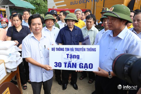 Bộ TT&TT hướng về miền Trung thân yêu - ảnh 3