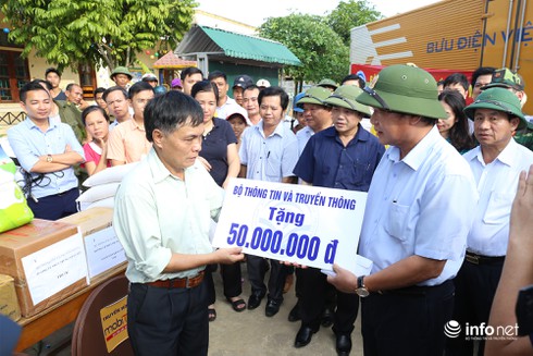 Bộ TT&TT hướng về miền Trung thân yêu - ảnh 2