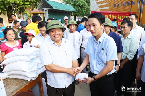 Bộ TT&TT hướng về miền Trung thân yêu - ảnh 6