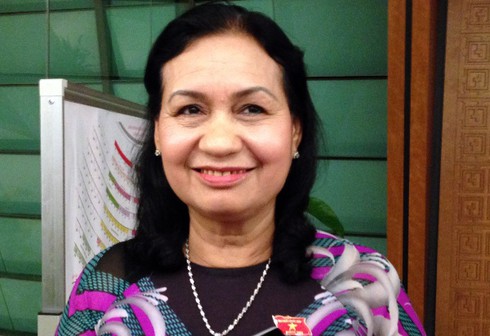 ĐBQH Nguyễn Thị Khá: Bộ trưởng Hoàng Tuấn Anh đã quá thật thà! - ảnh 1