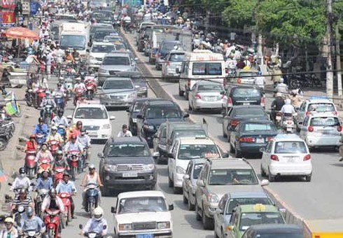 Chính phủ chỉ đạo chưa phạt xe không chính chủ - ảnh 1