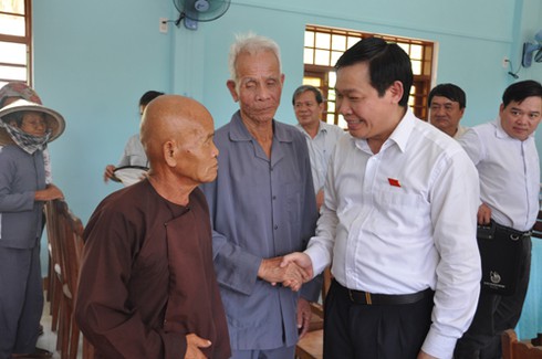 Ông Vương Đình Huệ tiếp xúc cử tri xã đảo Nhơn Châu - ảnh 1