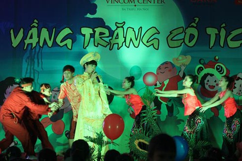 Đêm Rằm ấn tượng cho thiếu nhi tại Vincom Center - ảnh 2