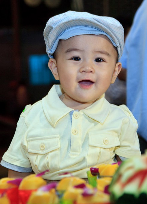 Cậu bé 1 tuổi trở thành tỷ phú, Chủ tịch HĐQT ở Bình Dương - ảnh 1