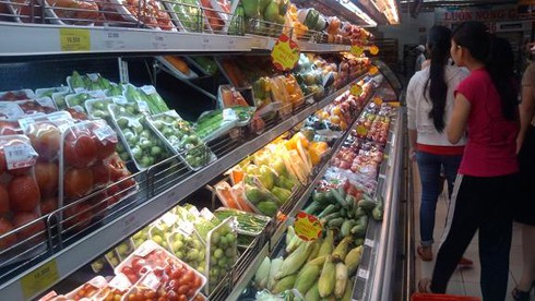 Thực hư trái cây nhập khẩu đắt đỏ - ảnh 1