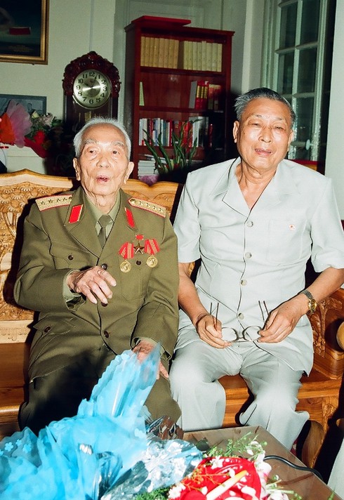 Trung tướng Đồng Sỹ Nguyên: Tôi suốt đời phục Đại tướng! - ảnh 1