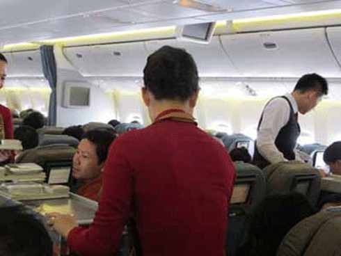 hàng không, Vietnam Airlines, tiếp viên, điện thoại di động, buôn lậu, hàng xách tay, hải quan