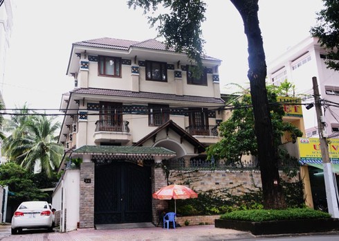 đất vàng, thế chấp, Quốc Cường Gia Lai, Cường đô la, siêu xe