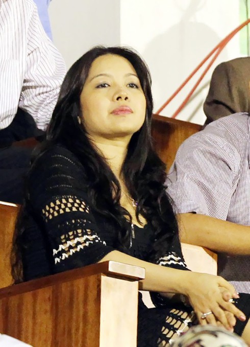 Vợ bầu Kiên và chuyện