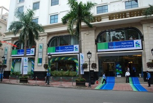 Standard Chartered lên tiếng về thông tin đóng cửa chi nhánh tại VN - ảnh 1