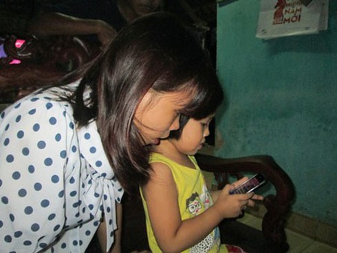 Thanh Hóa: Bé 2 tuổi biết đọc, 3 tuổi biết làm toán - ảnh 2