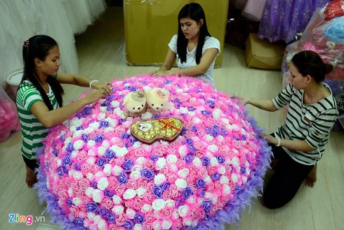 Bó hồng 700 bông giá 10 triệu dịp Valentine - ảnh 9