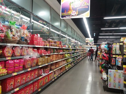 Hà Nội: Nẫu ruột vì đổ tiền thuê chốn sang chảnh ngồi đuổi ruồi giáp Tết - ảnh 1