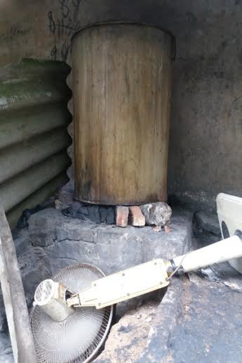 Về làng mỗi người gói hàng nghìn bánh chưng mùa Tết - ảnh 6