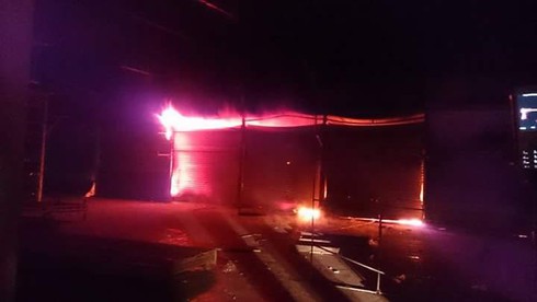 Lào Cai: Cháy chợ Mường Khương đêm mùng 1 Tết - ảnh 1