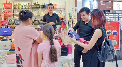 Vincom khuyến mại vàng - Ngàn quà tặng - ảnh 1