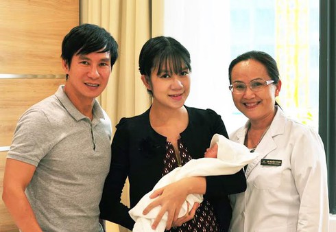 Gia đình Lý Hải lưu trữ máu cuống rốn con trai thứ 4 tại Vinmec - ảnh 1